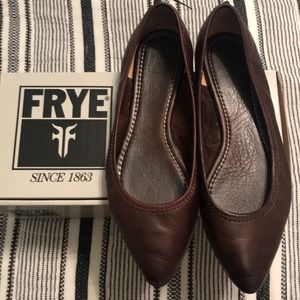 Frye Regina Ballet Flats in Dark Brown